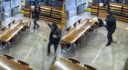 Fırında kanlı çatışma! Cinayet anı ortaya çıktı: Çift tabancayla içeri daldı