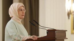 Emine Erdoğan'dan 'koruyucu aile' paylaşımı