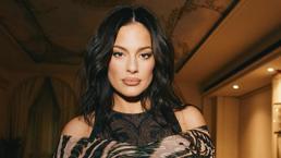 Büyük beden modeli Ashley Graham pozuyla sosyal medyayı salladı!
