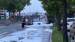 Gölcük'te tehlikeli anlar! Tanker kaza yaptı, patlama riskine karşı evler tahliye edildi