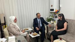 Aylin Karakuş'u ziyaret eden Bakan Özhaseki ve eşi gözyaşlarını tutamadı