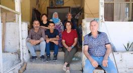 'Evin altında yılanlar yaşıyor' iddiası! 'Sopayı alıp fırlattı'