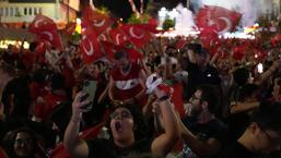 İstanbul'da vatandaşların Milli Takım sevinci!