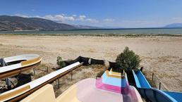 Su kaydırağı ortada kaldı! Korkutan görüntü: Su çekilen mesafe 300 metreye ulaştı