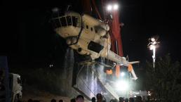 Adana'da 5 gündür süren çalışmalar sonuç verdi! Helikopter böyle çıkartıldı