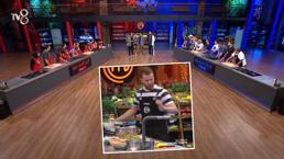 Straszny wypadek na Masterchefie! Alber położył rękę na blenderze