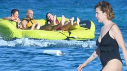 Denizde son hız eğlence! Alper Kul, oğullarıyla ringoya bindi