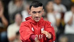 Umut Ünlü, Paralimpik Oyunları'nda 2'nci altın madalyasını kazandı!