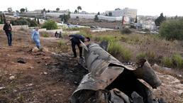 İsrail'e düşen füze kalıntısından görüntüler
