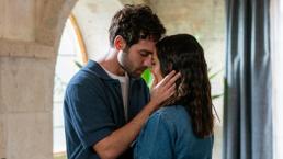 Güzel Aşklar Diyarı’nda 'Ağlama Sen' sürprizi