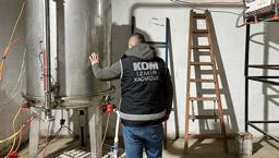 İzmir'de operasyon: 28 bin litre etil alkol ele geçirildi