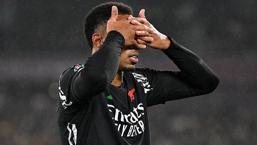 Arsenal, West Ham United'ı 5 golle geçti!