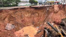 Çin'de demir yolu inşaatı çöktü:13 işçi kayıp