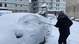 İlçede kar esareti: Bugün temizlemezsek yarın 1 metreden daha fazla olur