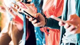 İsveç'ten flaş karar! Okullarda akıllı telefonlar yasaklandı