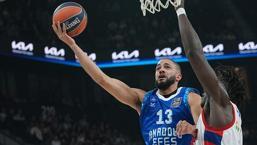 Anadolu Efes, Baskonia karşısında rahat galip!