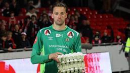 Norveç'te maçın adamına ilginç ödül! 4 koli yumurta