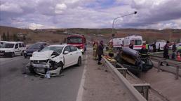 Ministro Yerlikaya: 62 ciudadanos perdieron la vida en los primeros 7 días de las vacaciones