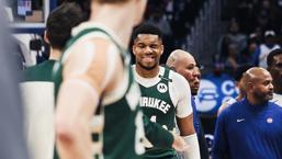 Antetokounmpo "triple-double" yaptı Milwaukwee Bucks kazandı