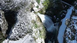 'Aşk acısını dindiren şelale'ye yoğun ilgi