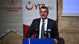 ¡El ministro Tekin habló en la ceremonia de premiación! 'Quiero que nuestros hijos aprendan su lengua materna correctamente'