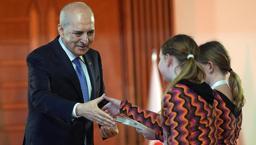 TBMM Başkanı Kurtulmuş, dünya çocuklarını kabul etti