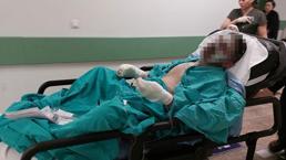 El joven que arrojó el delgado al fuego que quemó resultó gravemente herido