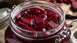 Göbek yağlarını hedef alıyor! Ev yapımı pancar kvassla 3 günde gözle görülür etki