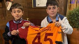 Osimhen’in formasını alan Trabzonsporlu çocuktan formayı bir koleksiyoner aldı