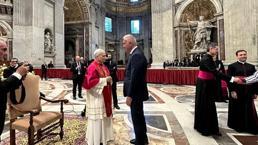 El Ministro Eresy asistió a la ceremonia de inicio del Papa 14 de Leo