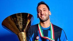 Galatasaray'da Hakan Çalhanoğlu hamlesi! İşte yıllık rakam