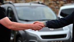 6 meses-6 mil km de regla en la venta de restricciones de auto y publicidad de segunda mano extendida