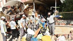 ¡Solo el año pasado, los equipos tenían 16 camiones! Esta vez, 20 camiones de basura salieron del edificio