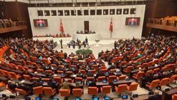 Özgür Özel'e ait dokunulmazlık dosyası Meclis’e sunuldu