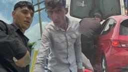 Trafikte dehşet! ‘Cam silelim’ diye geliyorlar, zorla kapıyı açıyorlar: Para vermezsen çizerim