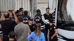 Aziz ̇hsan aktaş 5 personas fueron arrestadas en la investigación de la organización criminal