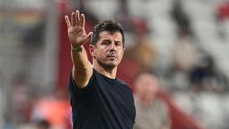 Emre Belözoğlu: Antalyaspor çok zor bir süreç yaşıyor