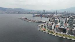 İzmir'in kabusu geri döndü! Vatandaş isyan etti: Bu koku insanı hasta eder