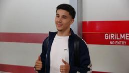 Trabzonspor'un yeni transferi Benjamin Bouchouari Trabzon'a geldi