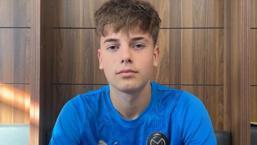 Galatasaray, 15 yaşındaki forveti transfer etti!