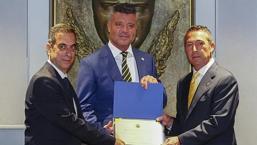 Sadettin Saran mazbatasını aldı! Ali Koç: Bu işler ruh sağlığını bozan işler