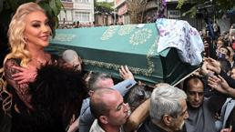 Güllü son yolculuğuna gözyaşlarıyla uğurlandı! Kızı cenazede bayıldı, ifadesi ortaya çıktı