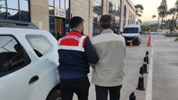 İzmir merkezli FETÖ operasyonunda 35 şüpheli yakalandı