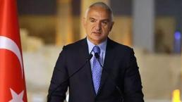 Bakan Ersoy, YTB'nin Gala Programı'nda konuştu! 'Sanattan bilime, siyasetten medyaya geniş bir yelpaze'