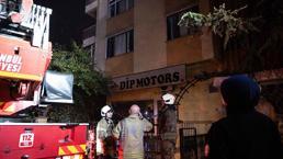 Kadıköy'de 5 katlı binada çıktı: 20 kişi dumandan etkilendi