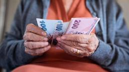 65 yaş aylığına düzenleme! Mağduriyete yol açıyordu: Artık onlar da yararlanacak