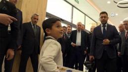 Cumhurbaşkanı Erdoğan ile ilkokul öğrencisinin diyaloğu güldürdü! 'Nereye? İçeriye'