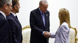 Erdoğan’ın Meloni’ye uyarısı İtalyan basınında! ‘13 yıl önce sigarayı bırakıp tekrar başlamış’