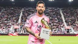 Lionel Messi'den bir rekor daha! Futbol tarihinde ilk isim