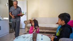 Önce gelini sonra eşi vefat etti! Oğlu cezaevine giren dedeye büyük şok: ‘3 torunuma bakıyorum’